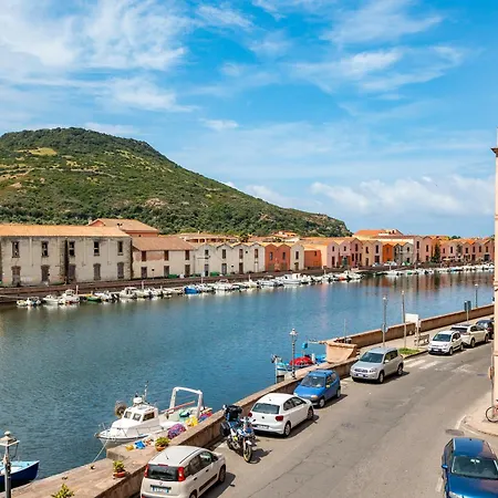 Splendida Vista Sul Fiume Apartment *