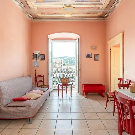 Splendida Vista Sul Fiume Apartment *