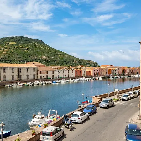 Splendida Vista Sul Fiume Lejlighed Bosa